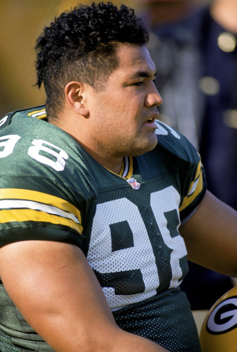 Esera Tuaolo