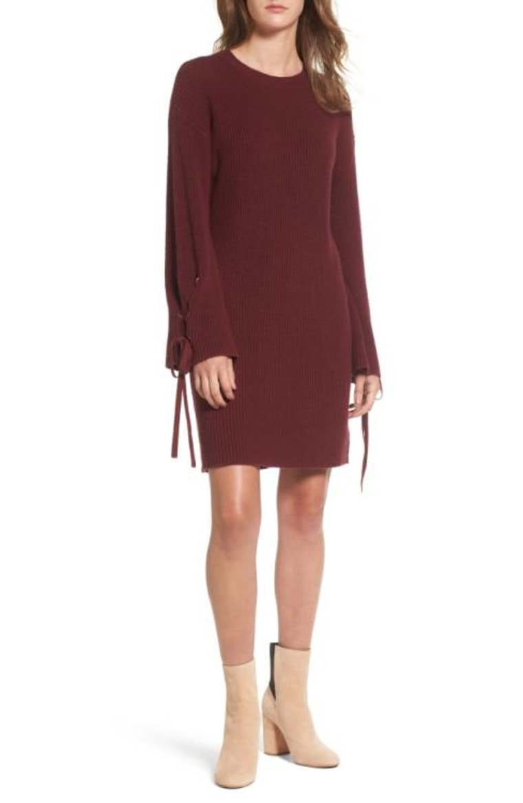 Tie sleeve dress in maroon