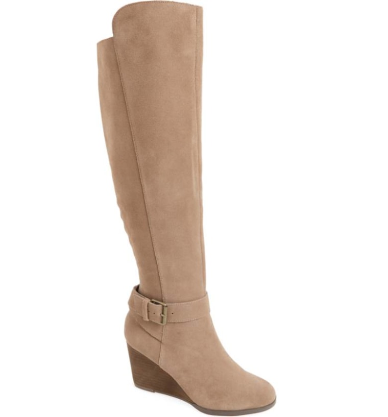 Wedge heeled boot in tan