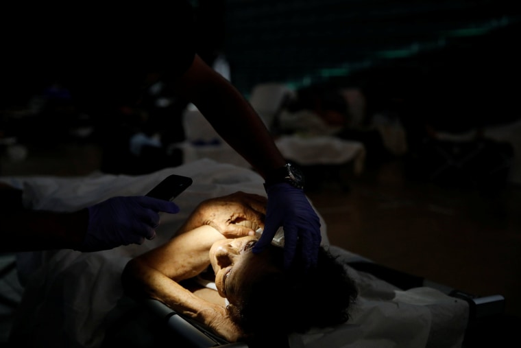 Image: Puerto Rico left in the dark at night without electricity