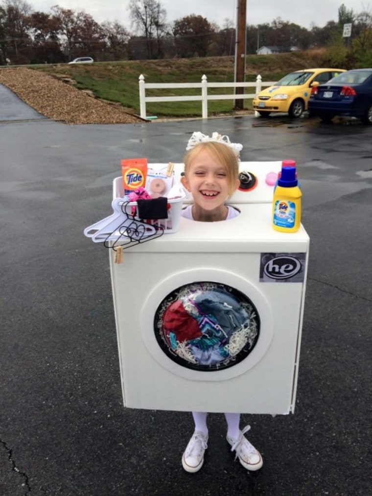 Last-minute DIY kids' Halloween costumes: Washing machine