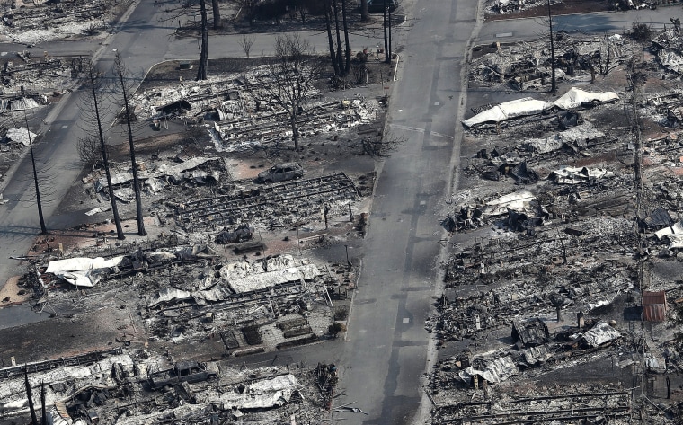 Image: Multiple Wildfires Destroy Homes, Threaten California Wine Country