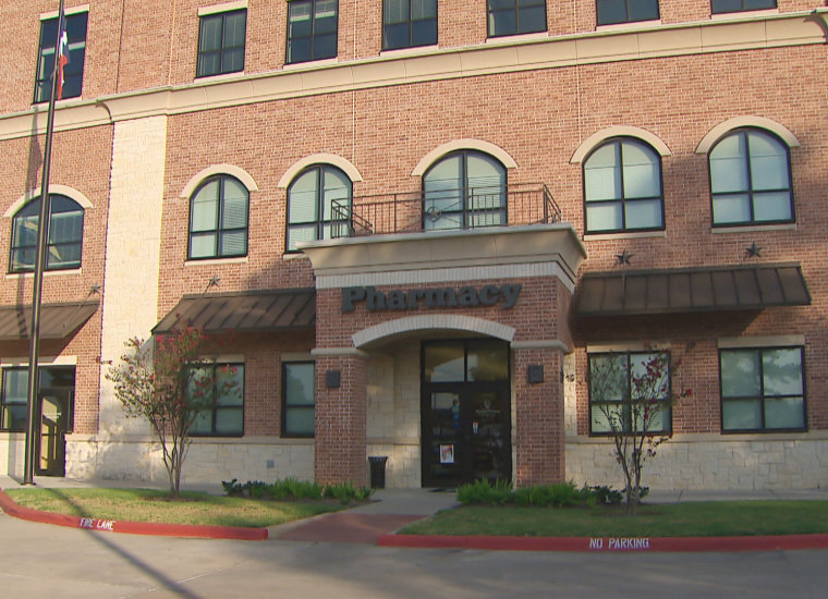 Image:Magnolia Pharmacy in Magnolia, Texas.