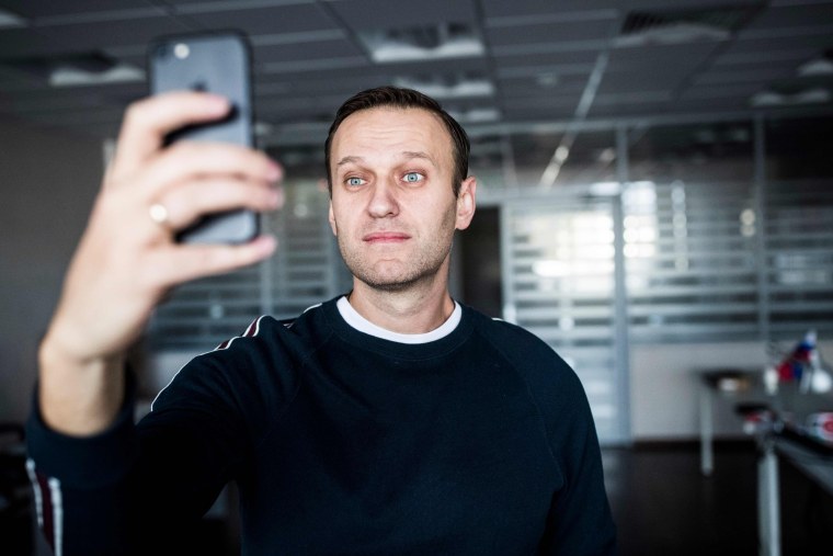 Image: Alexei Navalny's supporters also issued a picture of his release.