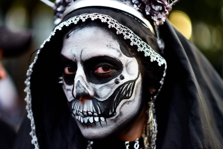 Image:MEXICO-PARADE-CATRINA