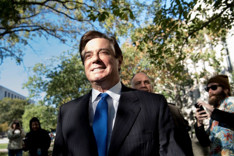 Image: Paul Manafort leaves Federal District Court in Washington