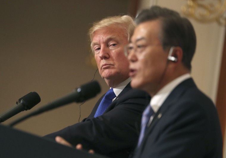 Image: Donald Trump, Moon Jae-in