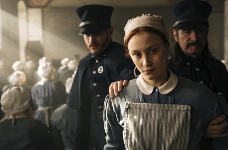 Image: Sarah Gadon in Netflix's Alias Grace