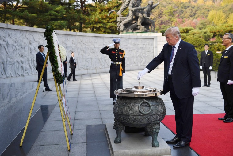 Image: Trump in South Korea