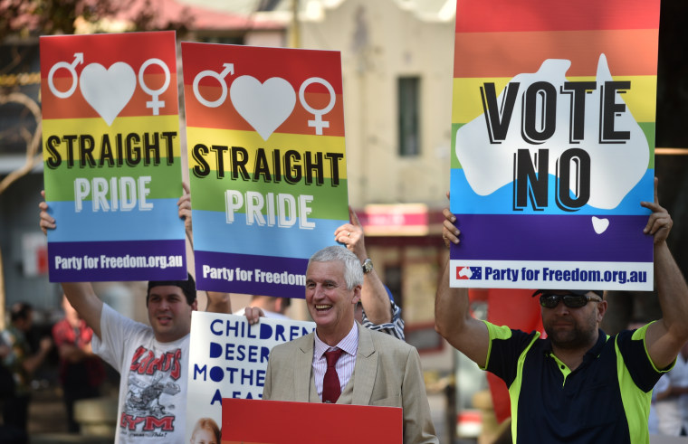 AUSTRALIA-ELECTION-HOMOSEXUALITY-MARRIAGE-RIGHTS-GAY