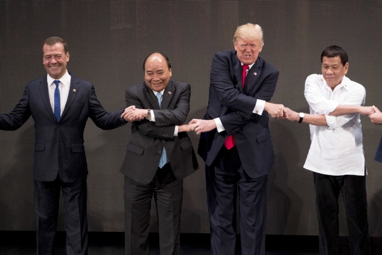 Image: Donald Trump, Rodrigo Duterte, Nguyen Xuan Phuc, Dmitry Medvedev