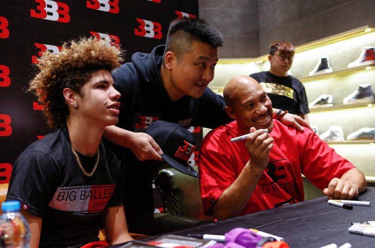 Image: LaMelo Ball and LaVar Ball