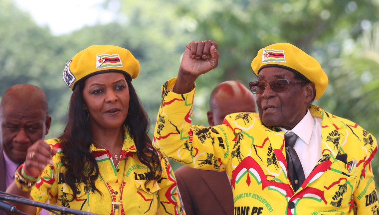 Image: Zanu PF supporters hold solidarity rally for President Robert Mugabe