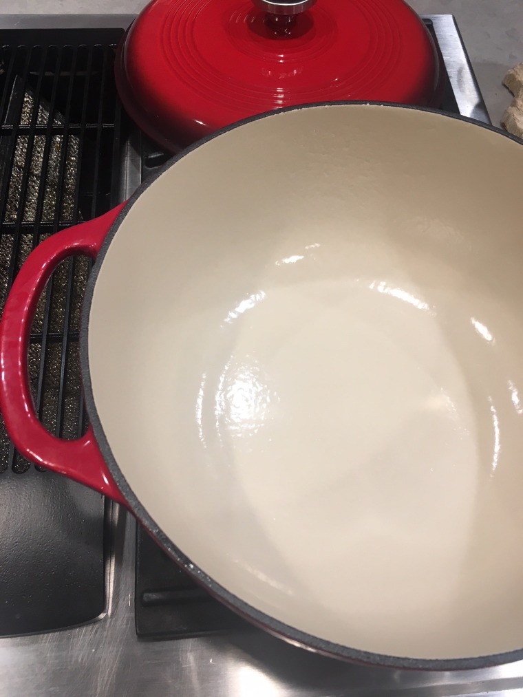 Lodge Porcelain Enamel, on Cast Iron, 6 Quart