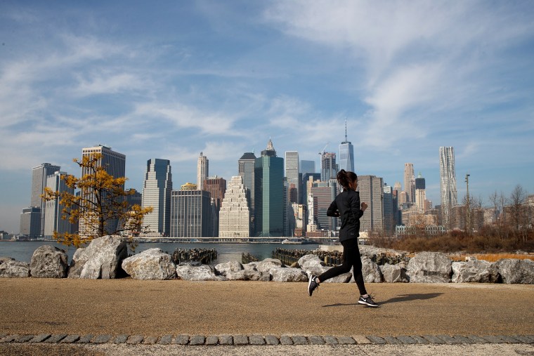 Image: Unseasonably Warm February Temperatures Approach 60 Degrees In New York City