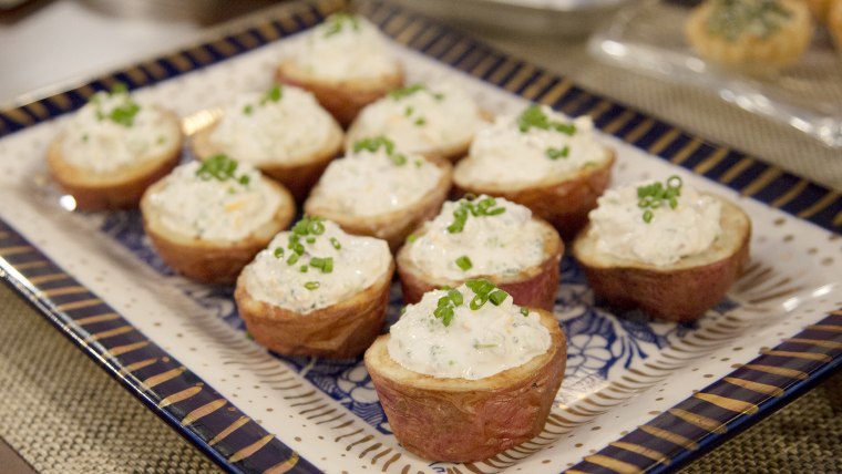 Damaris Phillips, author of the cookbook "Southern Girl Meets Vegetarian Boy," joins Megyn Kelly TODAY to demonstrate delicious and easy holiday appetizers, including baked brie, olives in a blanket, and spinach and feta tarts.