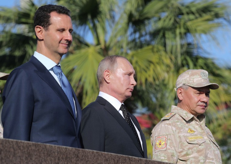 Image: Russian President Vladimir Putin visits Khmeimim Air Base in Syria