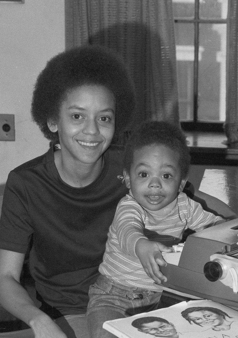 Image:Poet Nikki Giovanni relaxes with her 2-year-old son Thomas
