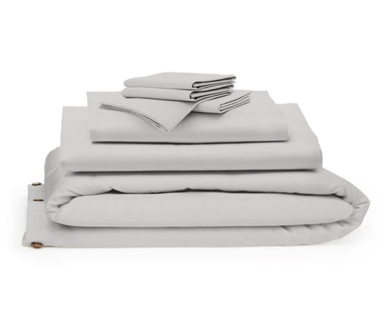 Bedding bundle in dove grey
