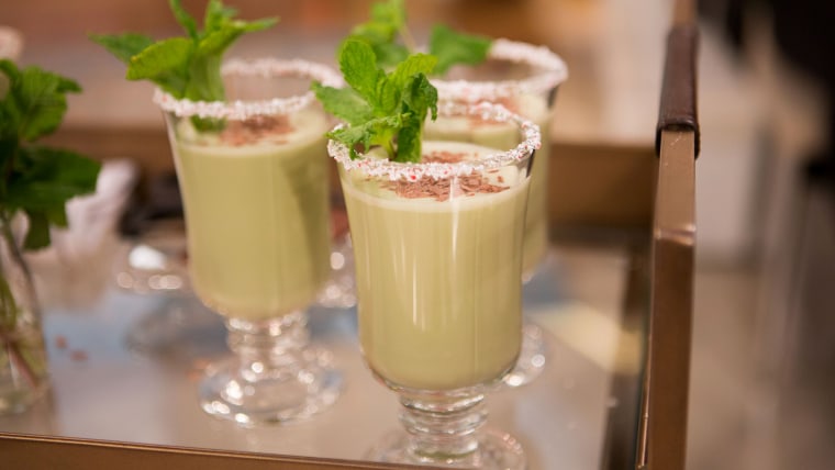 Jeff Mauro, host of "The Kitchen" on Food Network, joins Megyn Kelly TODAY to demonstrate how to make delicious holiday cocktails, including chocolate mint eggnog, a hot toddy, and a seasonal spin on a white Russian than Jeff calls an "off-white Chr