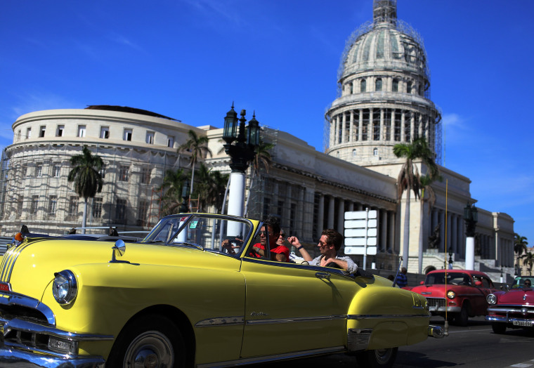 Image: Some see Russia reestablishing interests in Cuba