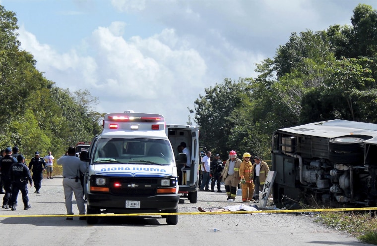 Image: Mexico bus crash