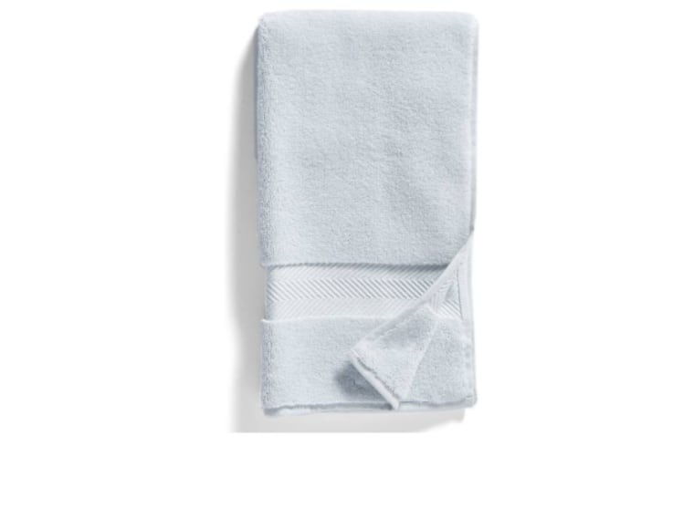 Bath towels in light blue