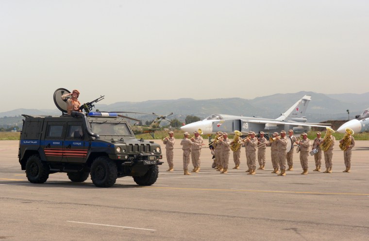 Image: A military parade at Russia's base in Hmeimim 