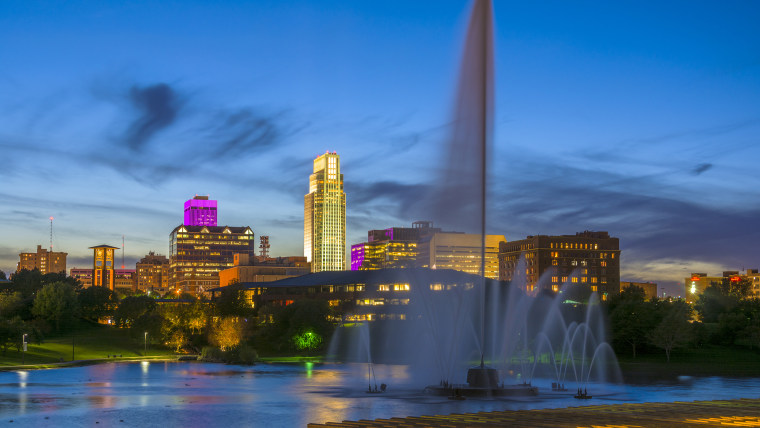 Omaha skyline and Fountain at Dusk