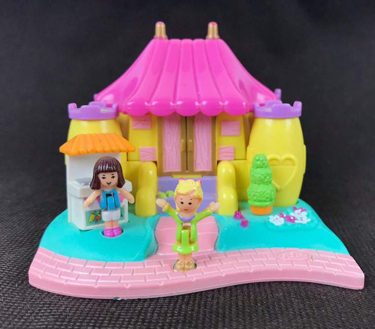 Polly Pocket Bouncy Castle