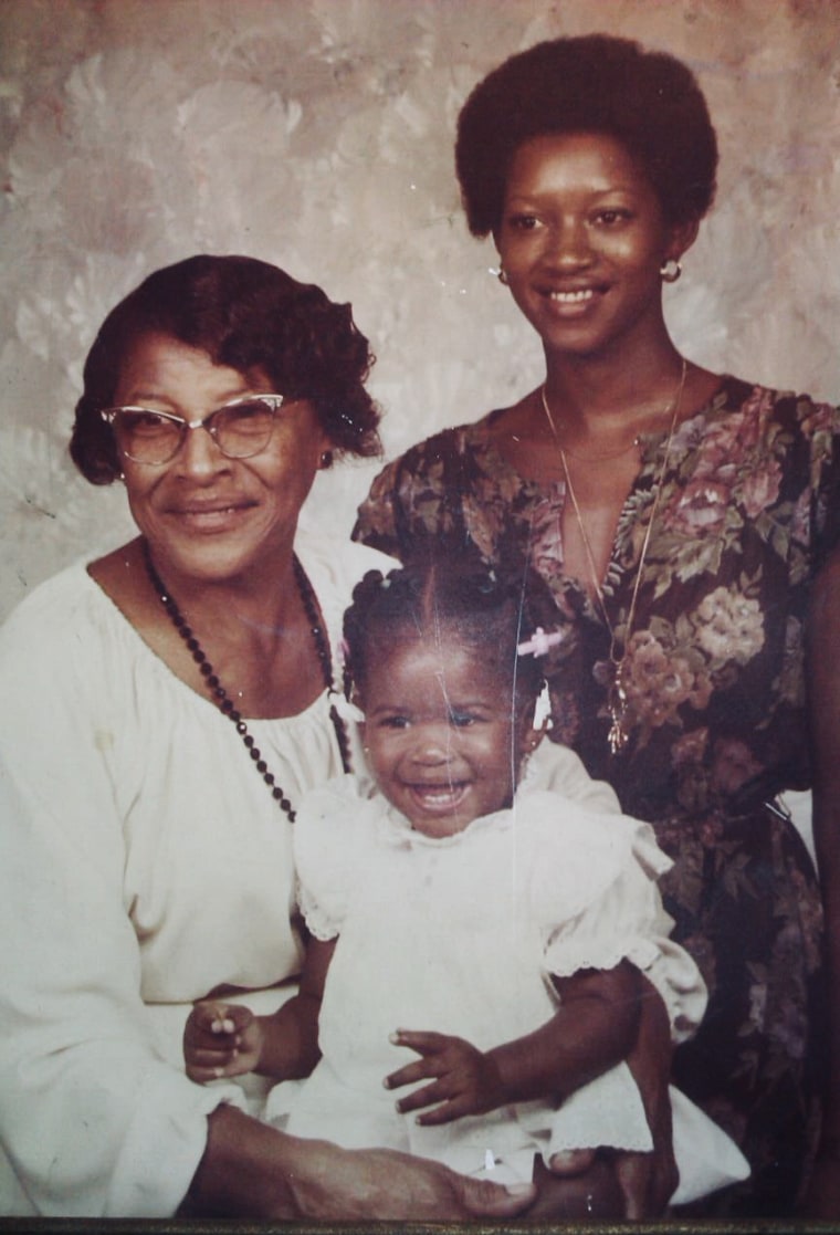 Image: Recy Taylor poses with family