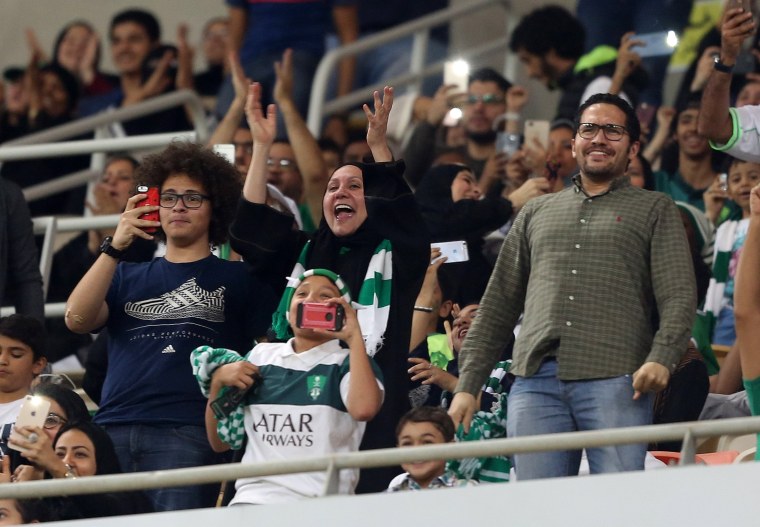 Image: FBL-KSA-SPL-AHLI-BATIN