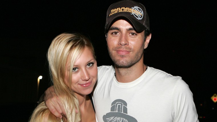 Enrique Iglesias and Anna Kournikova On South Beach