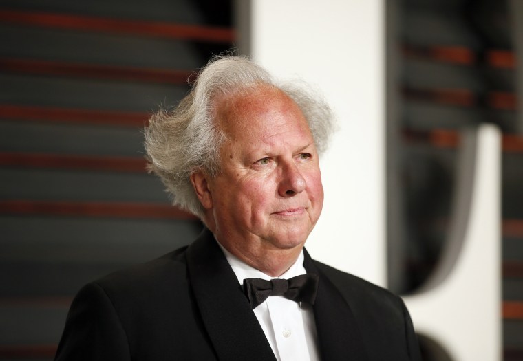 Image: Graydon Carter arrives at the Vanity Fair Oscar party