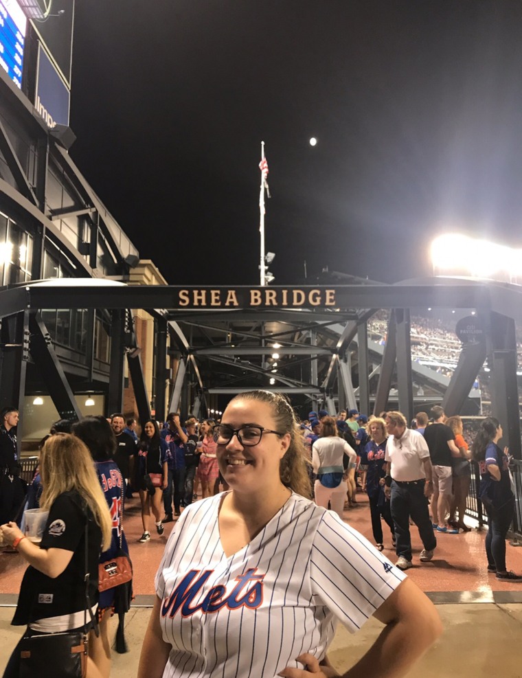 Mets superfan on Twitter mission for prom pics with players(01)