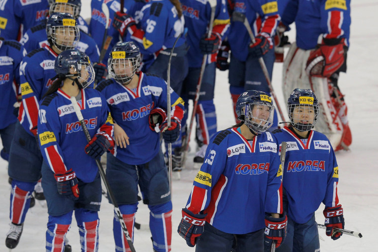 Image: South Korean women's ice hockey team