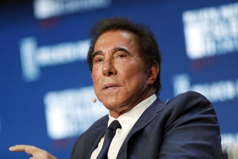 Image: Steve Wynn speaks at a conference in Beverly Hills