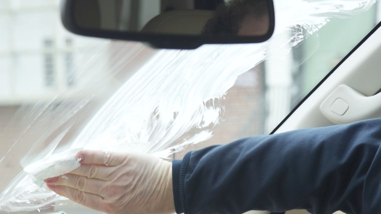 How to defrost car windows quickly: Use a potato, rubbing alcohol