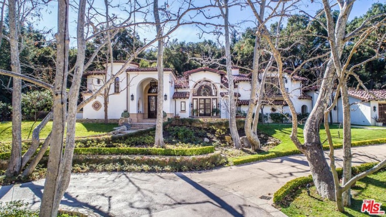 One Direction's Louis Tomlinson Lists Calabasas Compound