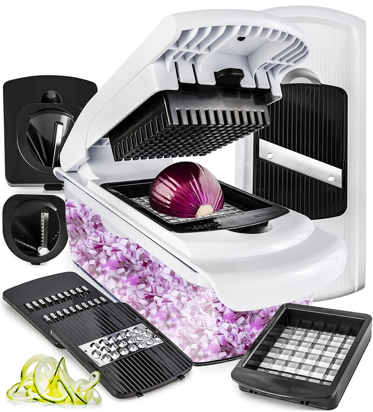 Best onion and vegetable choppers to make cooking easier