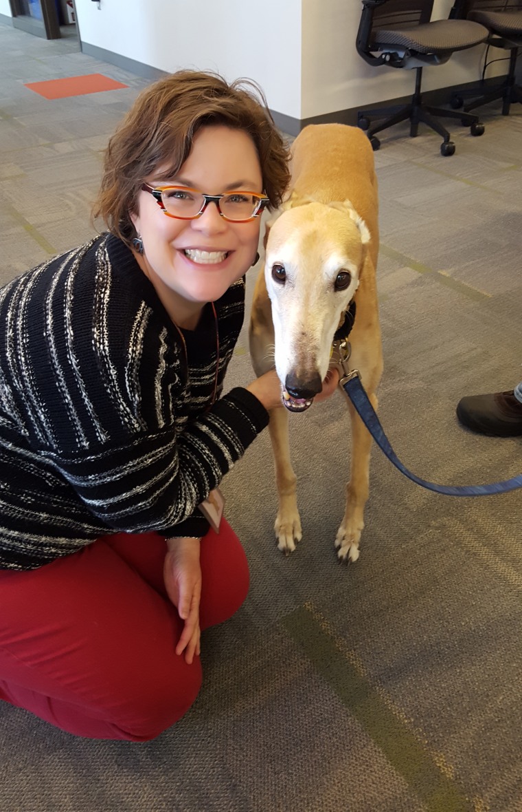 Sad library dog attracts tons of kid readers