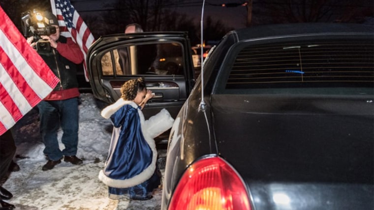 Soldier Escorts Daughter of Fallen Serviceman to Daddy-Daughter Dance