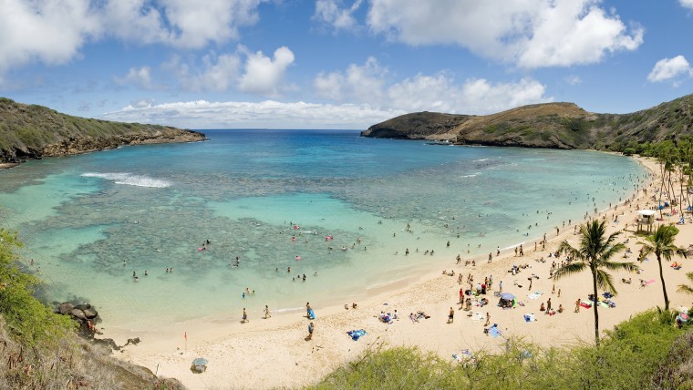 Best US beaches: Hanauma Bay, Hawaii, with beach goers