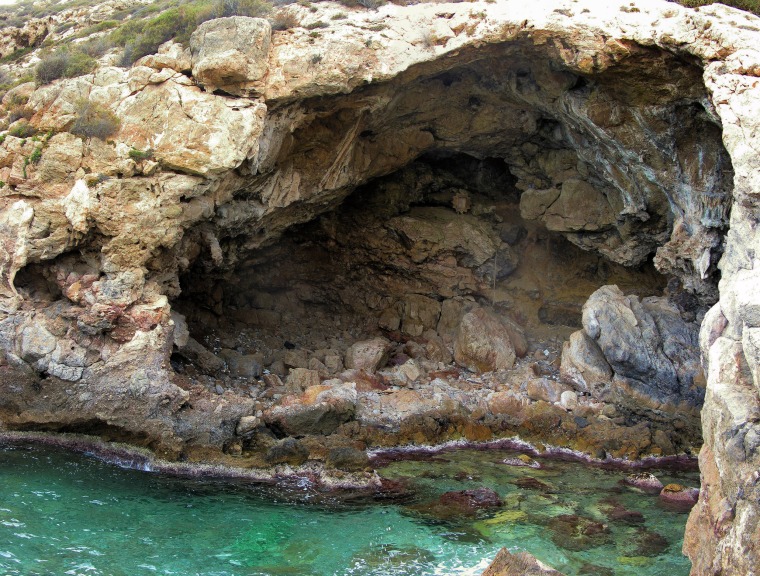 Image: Cueva de los Aviones