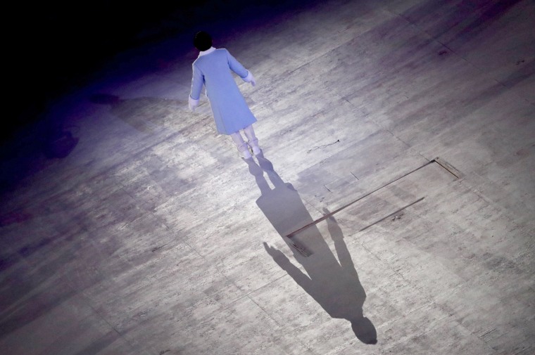 Eleven year-old Yeon-joon Oh sings the Olympic anthem.