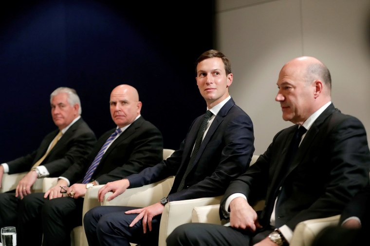 Image: U.S. Secretary of State Tillerson, National Security advisor McMaster, Senior Advisor Kushner and assistant for economic policy Cohn attend U.S. President Donald Trump's and Israeli PM Benjamin Netanyahu's meeting during the WEF annual meeting in D