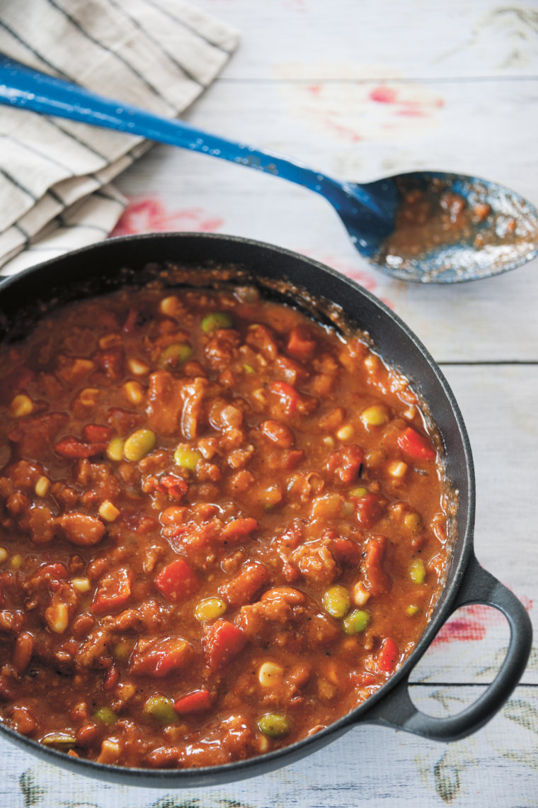 Dad's Hearty Chili recipe by Damaris Phillips