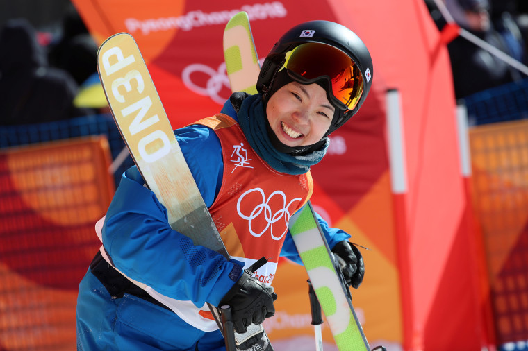 ImagE:Lee Mee-hyun of South Korea competes