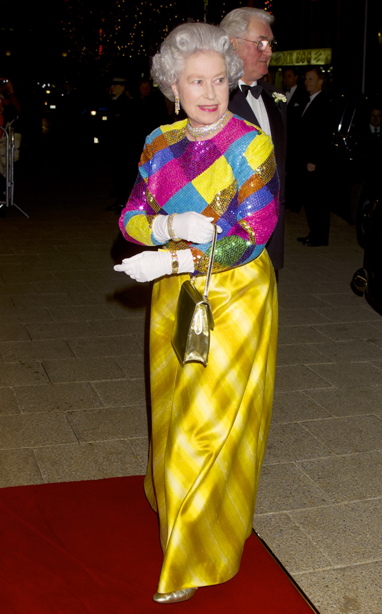 Queen Elizabeth attends the Royal Variety Performance at the Birmingham Hippodrome on November 29, 1999.