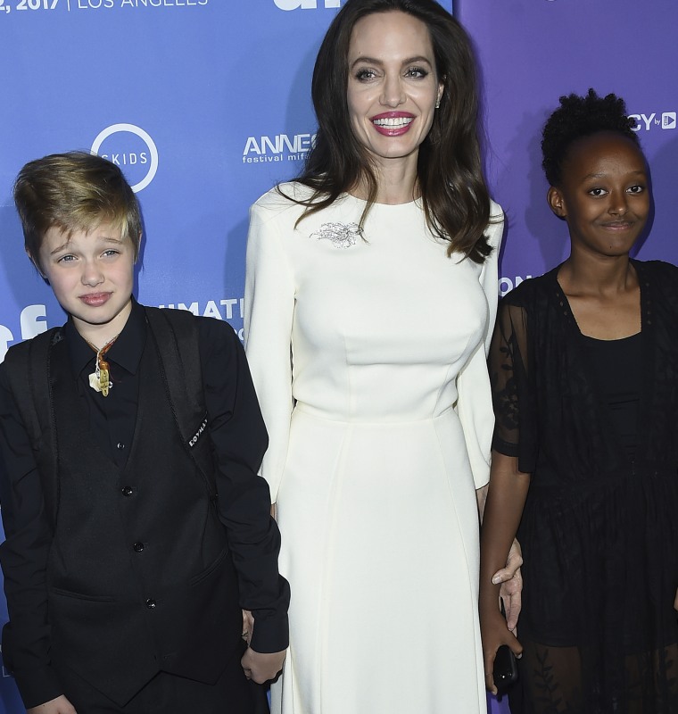 Angelina Jolie, Shiloh Jolie-Pitt, Zahara Jolie-Pitt